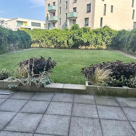 Garden Apartment Karolina Острава Екстер'єр фото