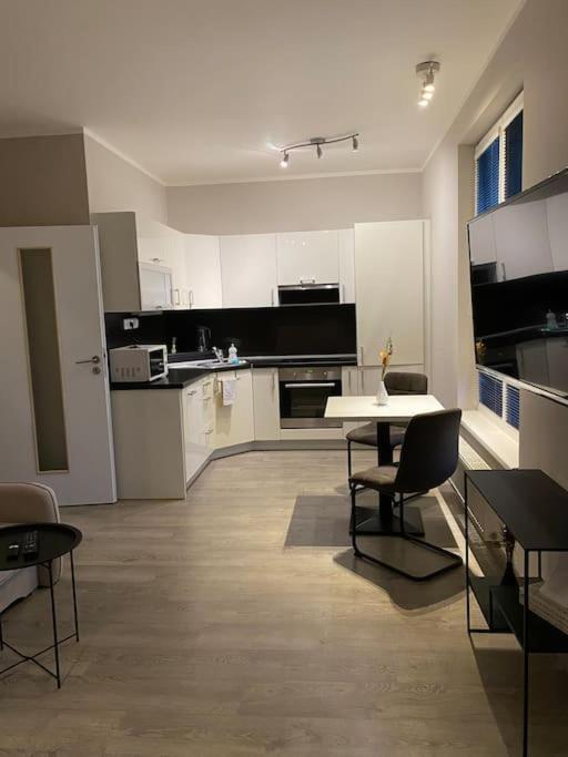 Garden Apartment Karolina Острава Екстер'єр фото